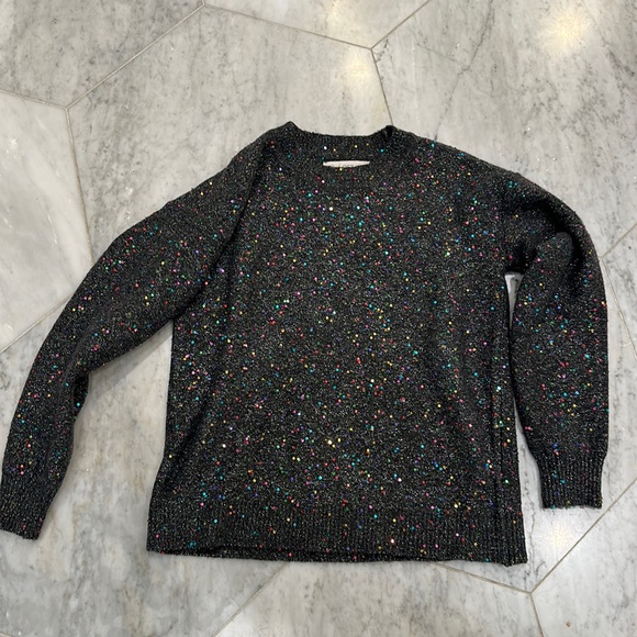 Fun sweater! Worn once. Like new - Picture 1 of 2